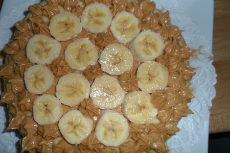 Mogyorókrémes torta banánnal
