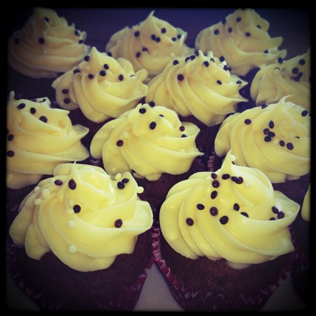 Csokis muffin vaníliás sajtkrémmel