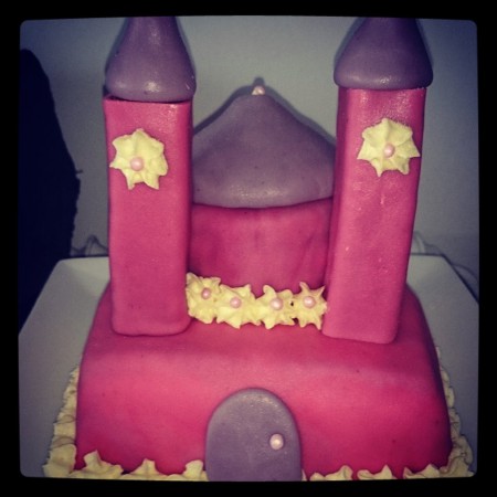 Meggyes vaníliás torta